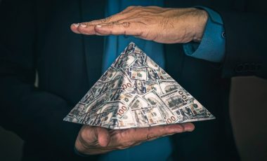 La pyramide de Ponzi crypto 
